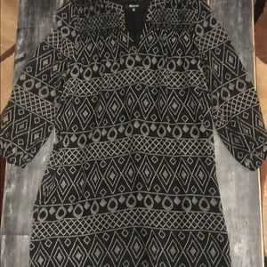 White and black made well dress xxs